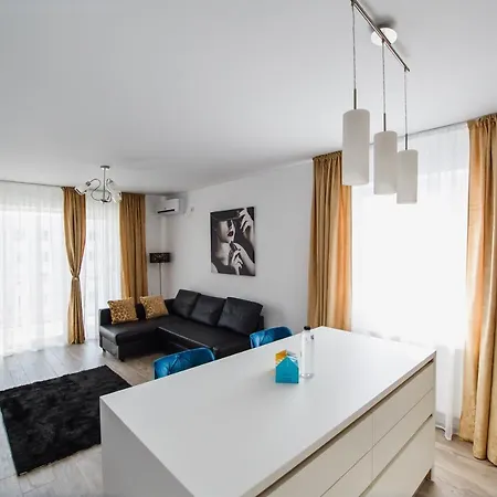 No. 10 - The Penthouse In City Center Gran Varadino Esterno foto